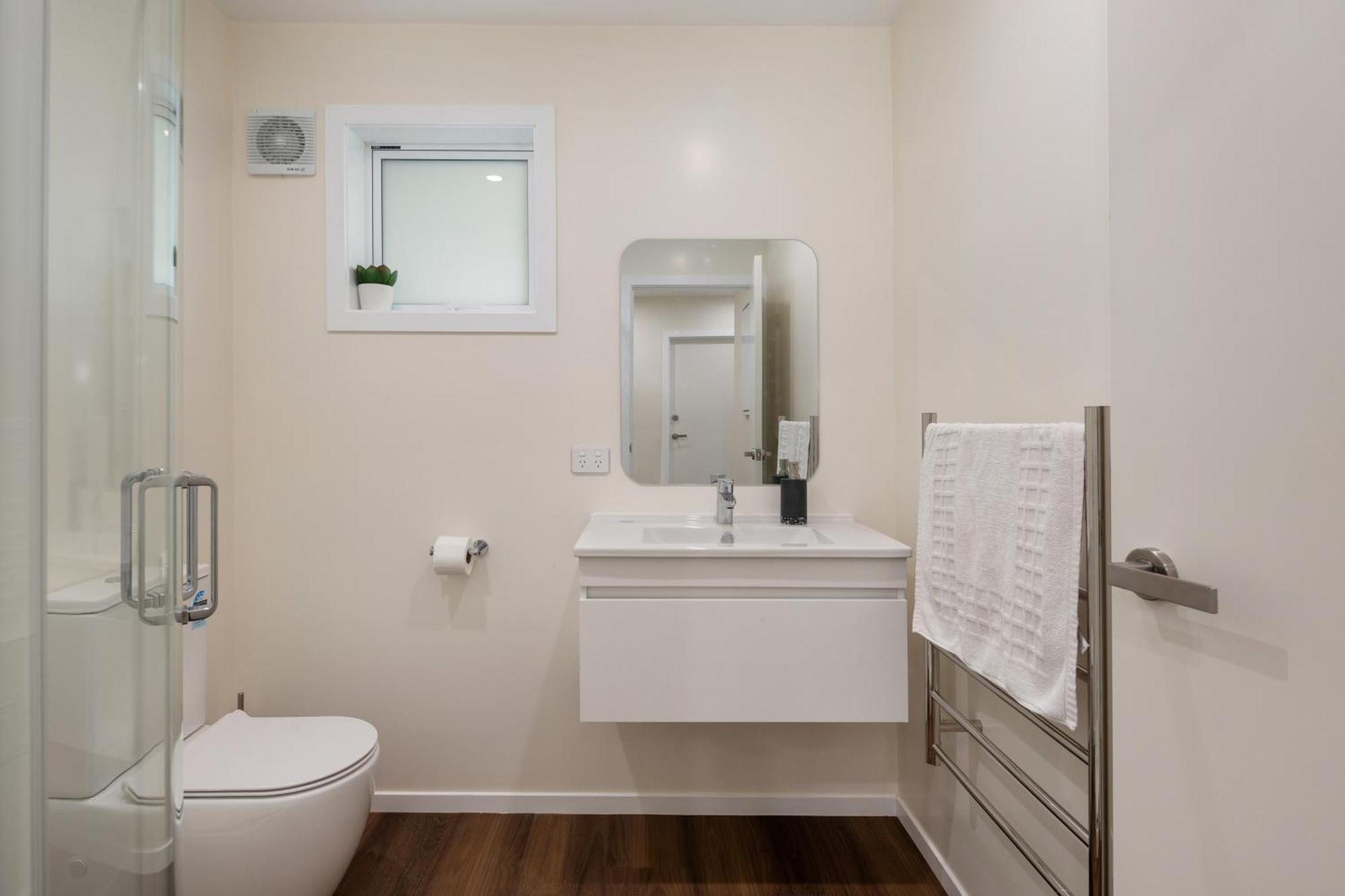 Stunning View, Privacy, Close To Ferry & Brand-New Wellington Kültér fotó